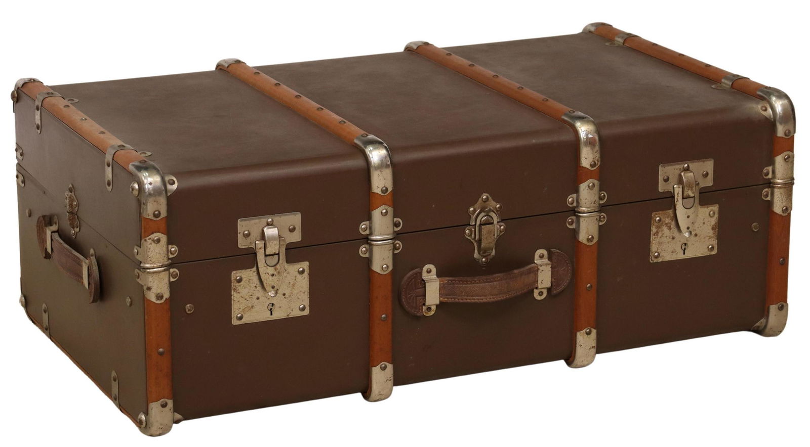 VINTAGE STEAMER TRAVELING TRUNK (1 of 5)