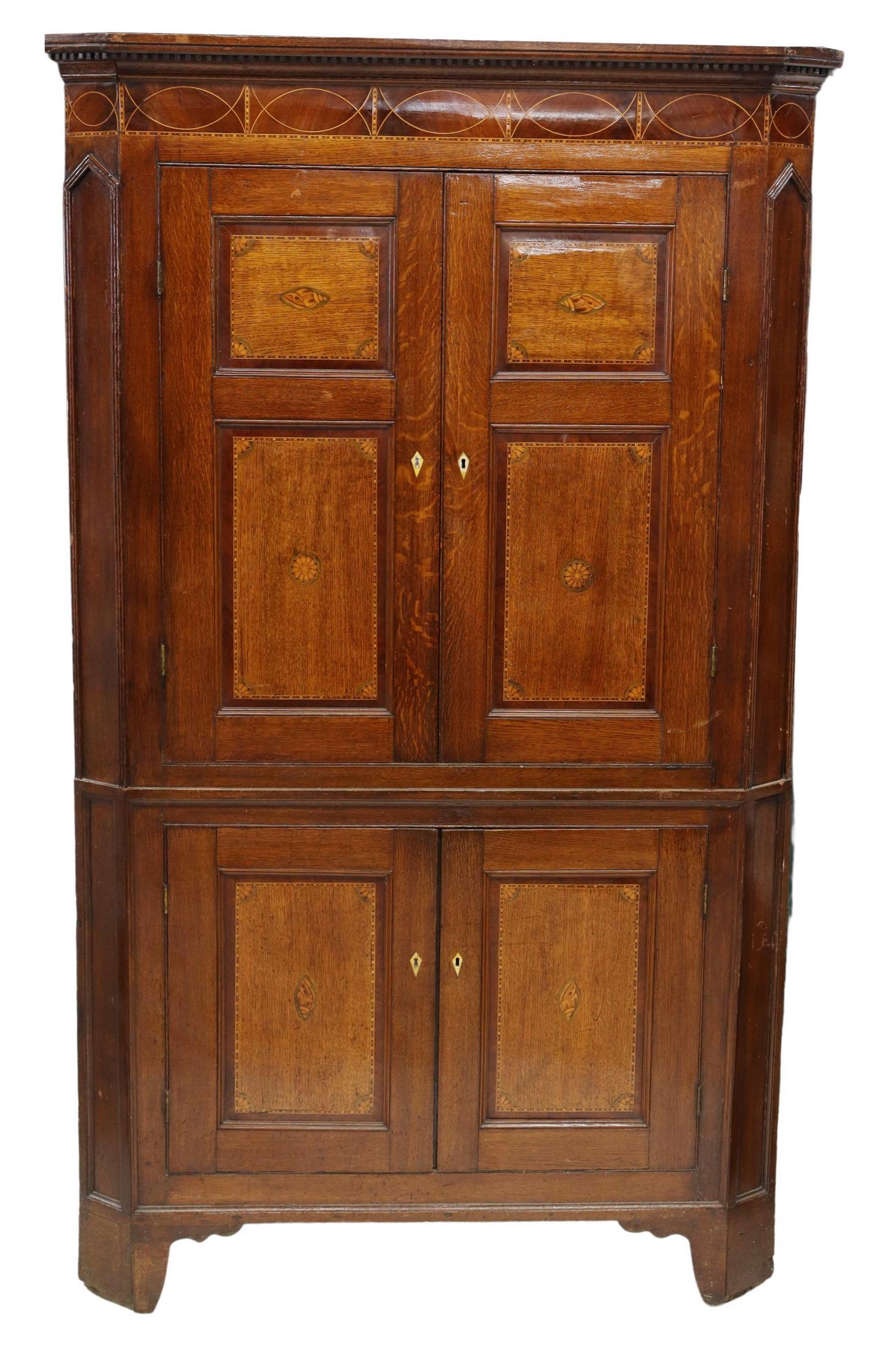 ENGLISH GEORGIAN PERIOD OAK CORNER CABINET (1 of 4)