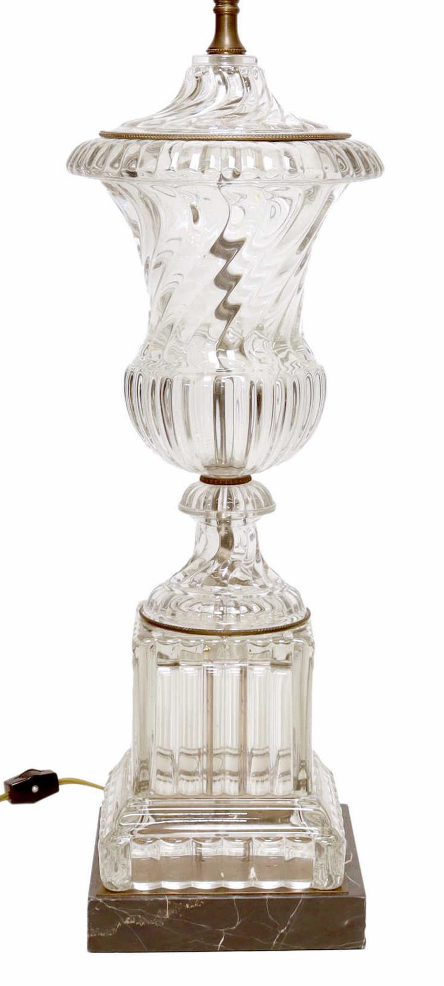 BACCARAT STYLE MOLDED GLASS URN-FORM TABLE LAMP (1 of 5)