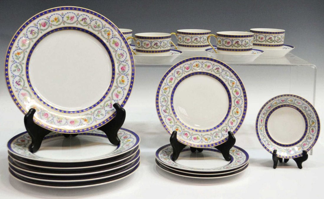 (21)HAVILAND LIMOGES MALMAISON PART DINNER SERVICE: (lot of 21) Haviland Limoges partial dinner service in the 'Malmaison' pattern, borders decorated with floral garland amid parcel gilt detail, comprising: (6) dinner plates, 10"diam; (4) salad plates,