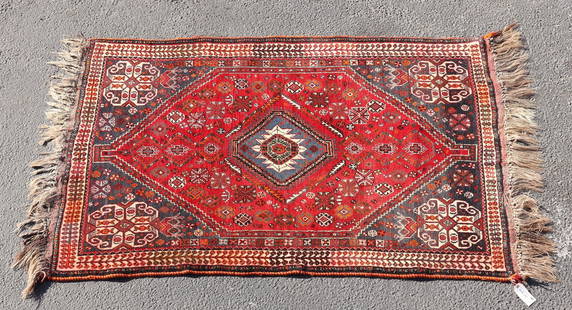 HAND-TIED PERSIAN SHIRAZ RUG, 5'6" X 3'9.5": Hand-tied Persian Shiraz rug, approx 5'6"l, 3'9.5"w **Please Note: All of the rugs offered in this auction would likely benefit from a professional cleaning. Estate rugs may show some wear and imperfe