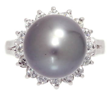 ESTATE 14KT WHITE GOLD TAHITIAN PEARL DIAMOND RING: Estate 14kt white gold ring, cultured Tahitian pearl, approx 12mm, framed by halo of sixteen diamonds, approx 0.50cttw, average color: H-I, average clarity: VS-SI, hallmarked 14K, approx size 6, 7.4 g