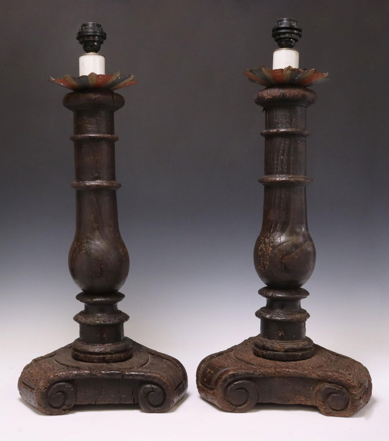 (2) BAROQUE STYLE OAK CANDLESTICK 1-LT TABLE LAMPS (1 of 4)