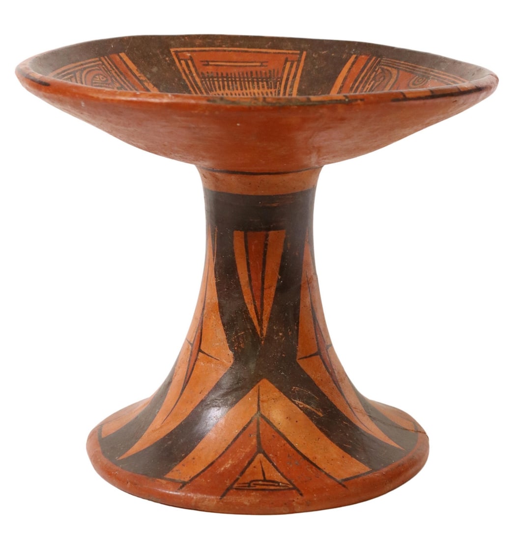 PRE-COLUMBIAN SLIP-DECORATED POTTERY FRUTERA PLATE (1 of 4)