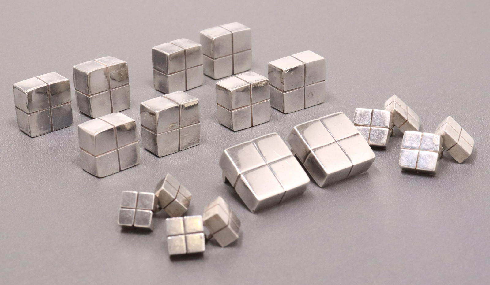 (11) WILLIAM SPRATLING SILVER BUTTONS & CUFFLINKS (1 of 3)