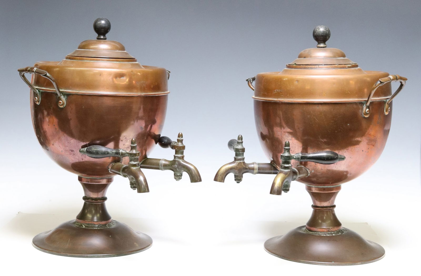 (2) ENGLISH COPPER & BRASS HOT WATER URNS SAMOVARS (1 of 5)