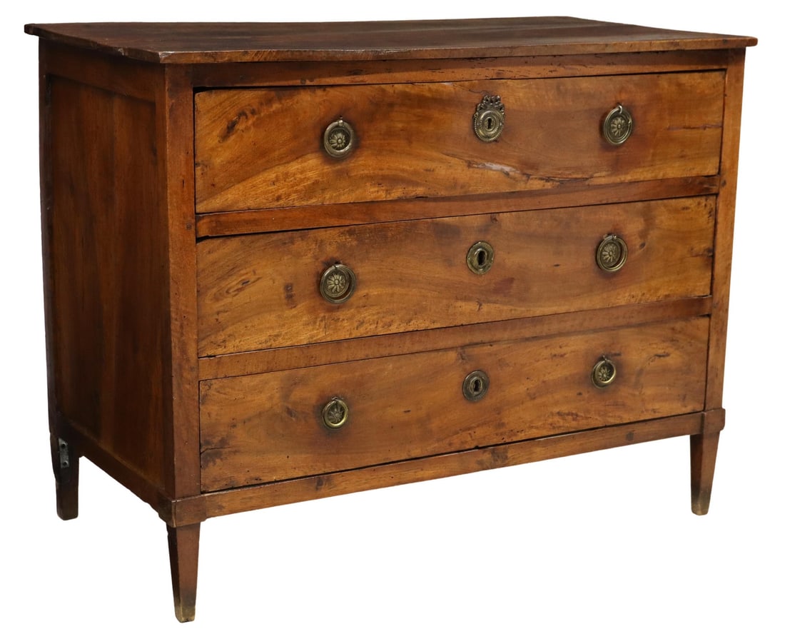 ITALIAN NEOCLASSICAL WALNUT COMMODE, 18TH C. (1 of 5)