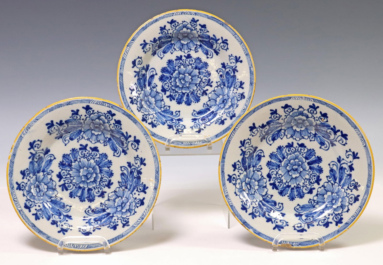 (3) DELFT BLUE & WHITE CHINOISERIE PLATES (1 of 5)