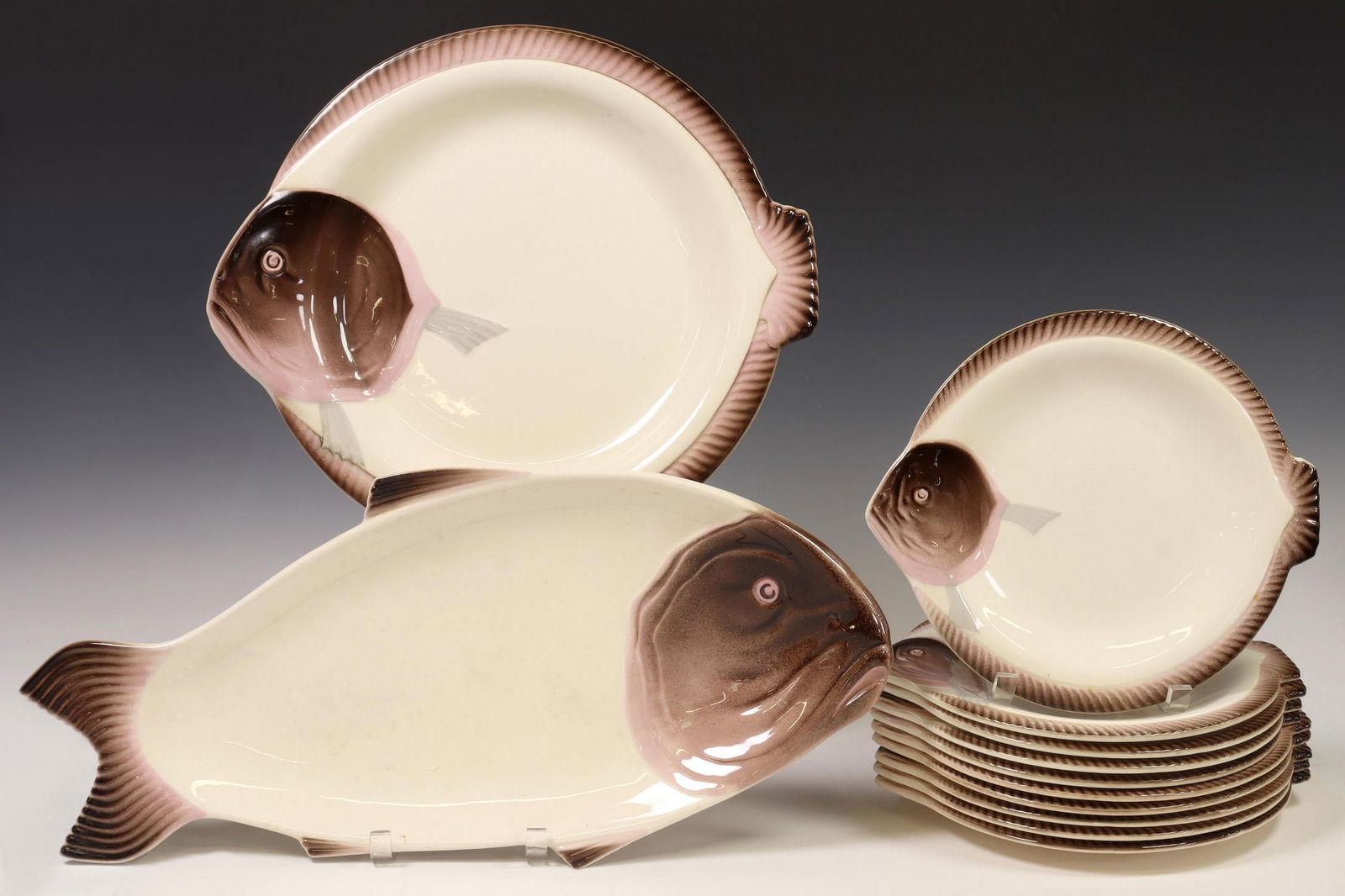 (13) FRENCH COPENHAGUE LONGWY FAIENCE FISH SERVICE (1 of 5)