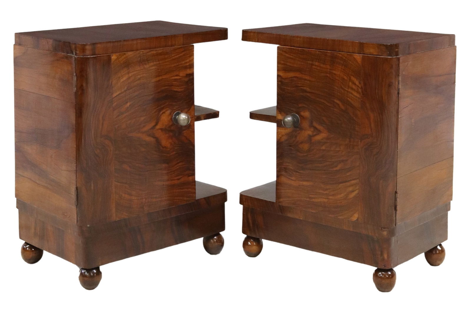 (2) ITALIAN ART DECO WALNUT BEDSIDE CABINETS (1 of 5)