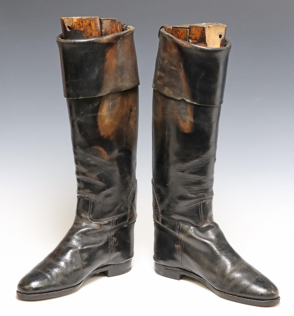 (2) ENGLISH BLACK LEATHER RIDING BOOTS WITH TREES (1 of 4)