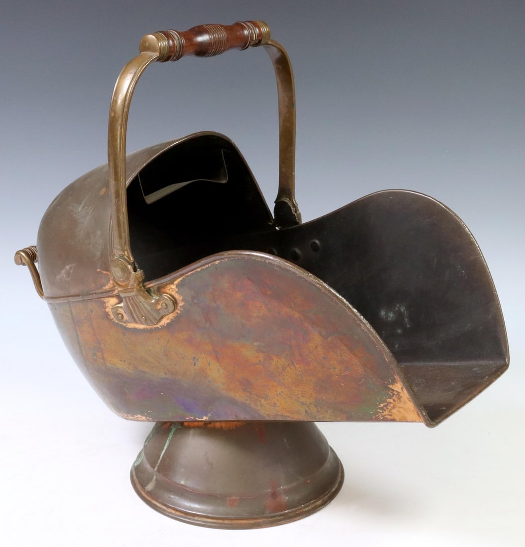 ENGLISH VICTORIAN COPPER & BRASS COAL SCUTTLE (1 of 5)