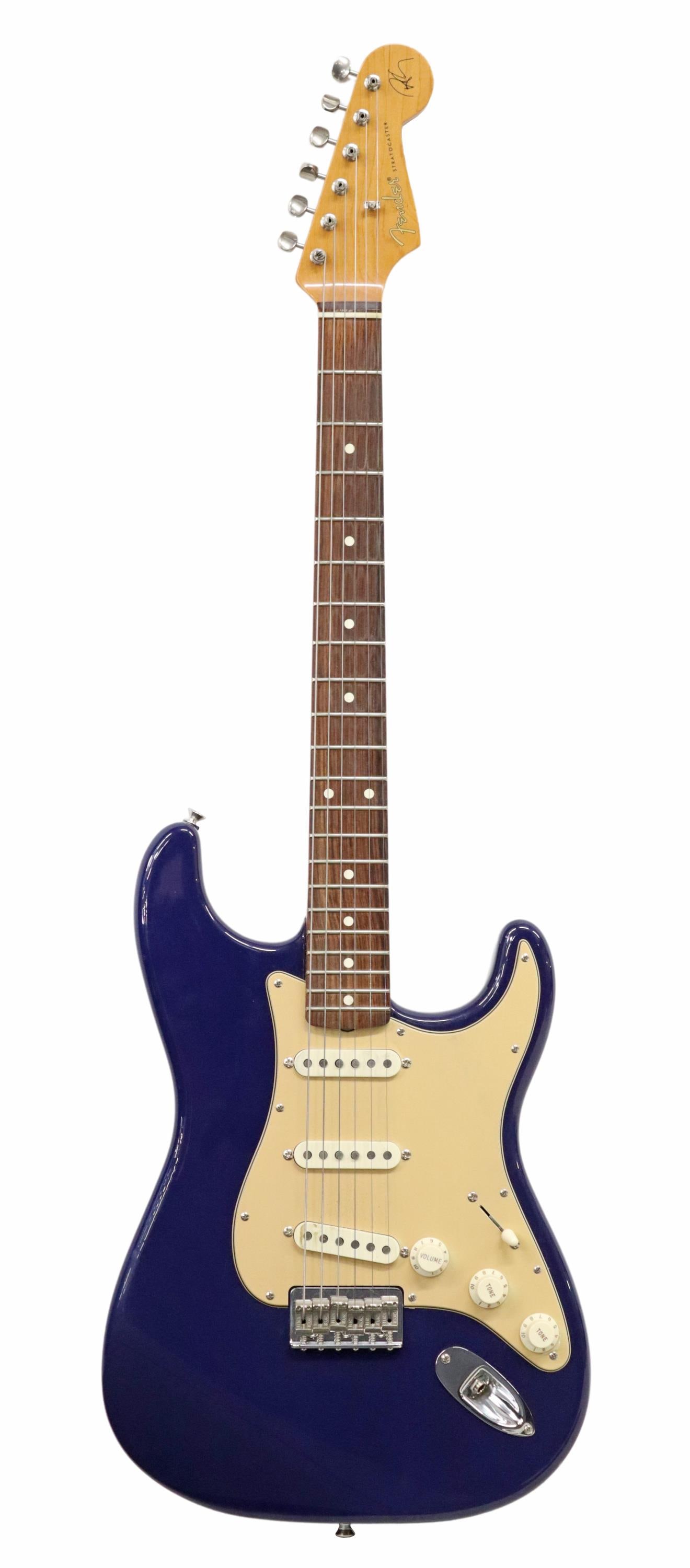 FENDER ROBERT CRAY STRATOCASTER 2004 (1 of 7)
