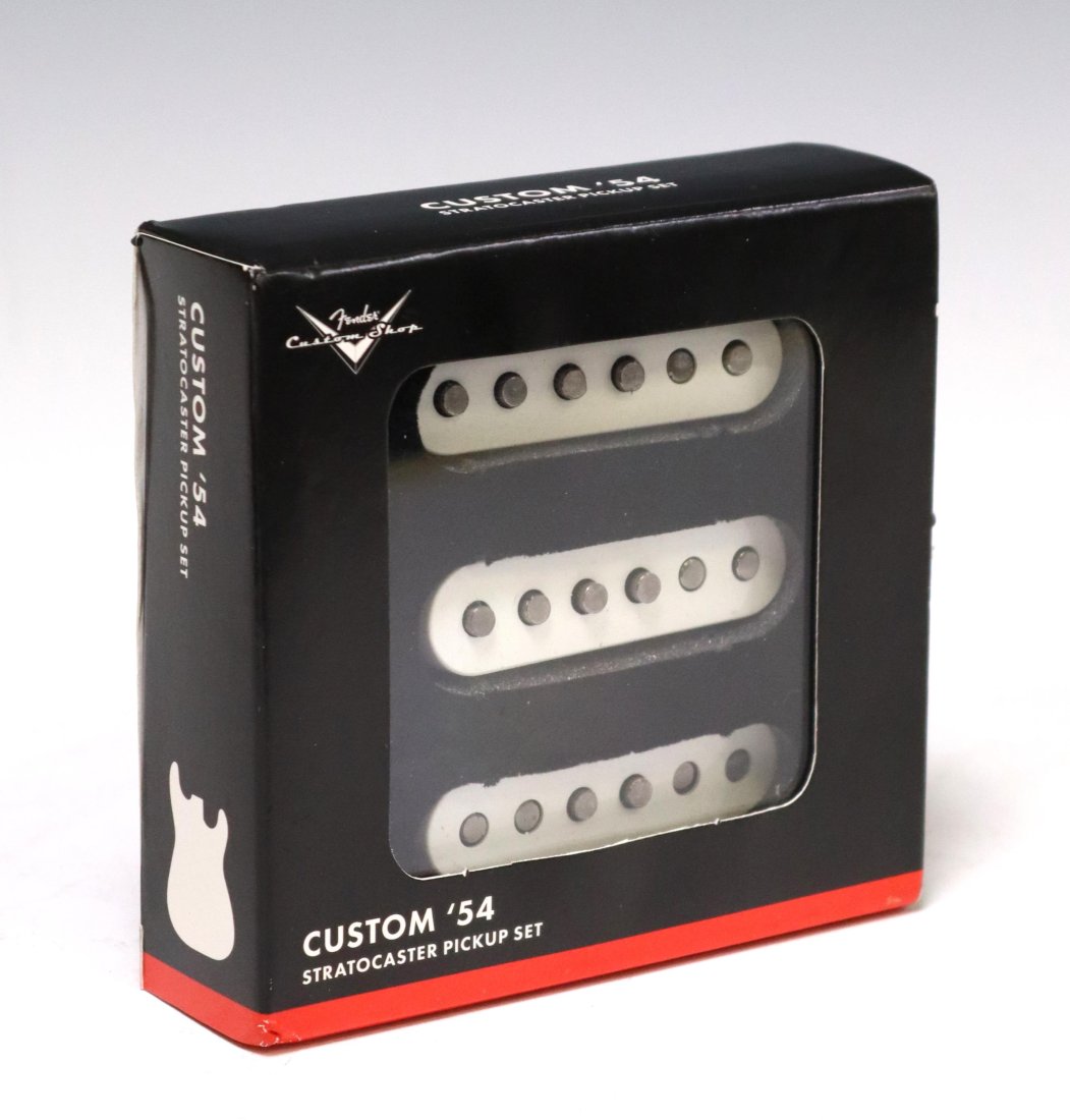 FENDER CUSTOM SHOP CUSTOM '54 PICKUPS (1 of 3)