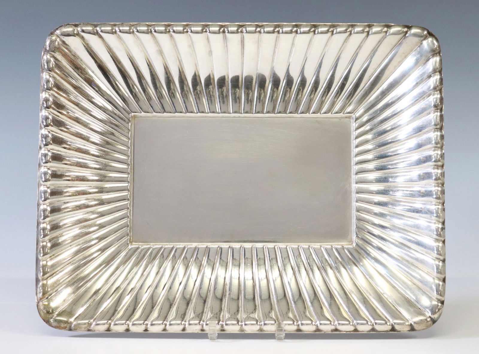 REED & BARTON 'TRAJAN' STERLING SANDWICH PLATE (1 of 3)