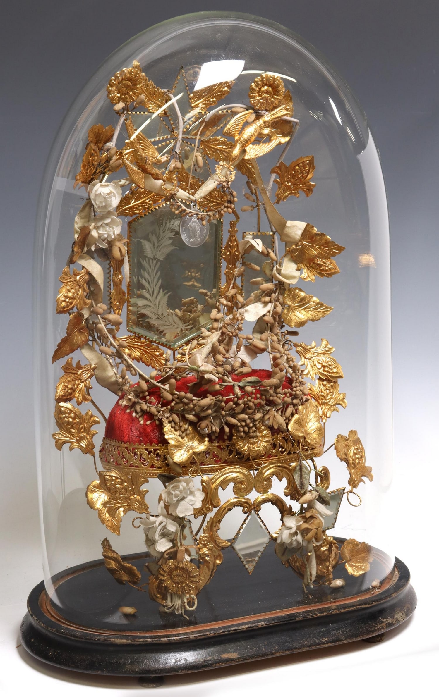 FRENCH GLOBE DE MARIEE/ BRIDE'S GLOBE IN CLOCHE (1 of 4)