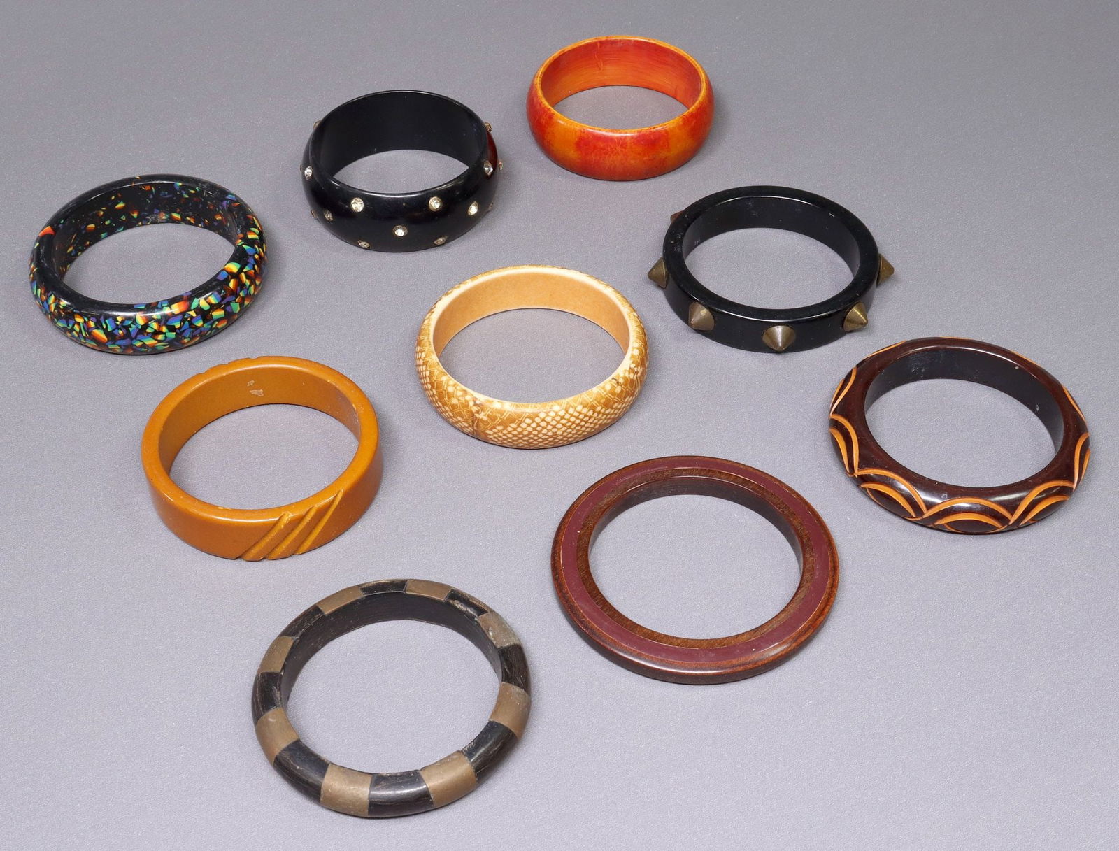 (9) VINTAGE COSTUME JEWELRY BANGLES BRACELETS (1 of 2)