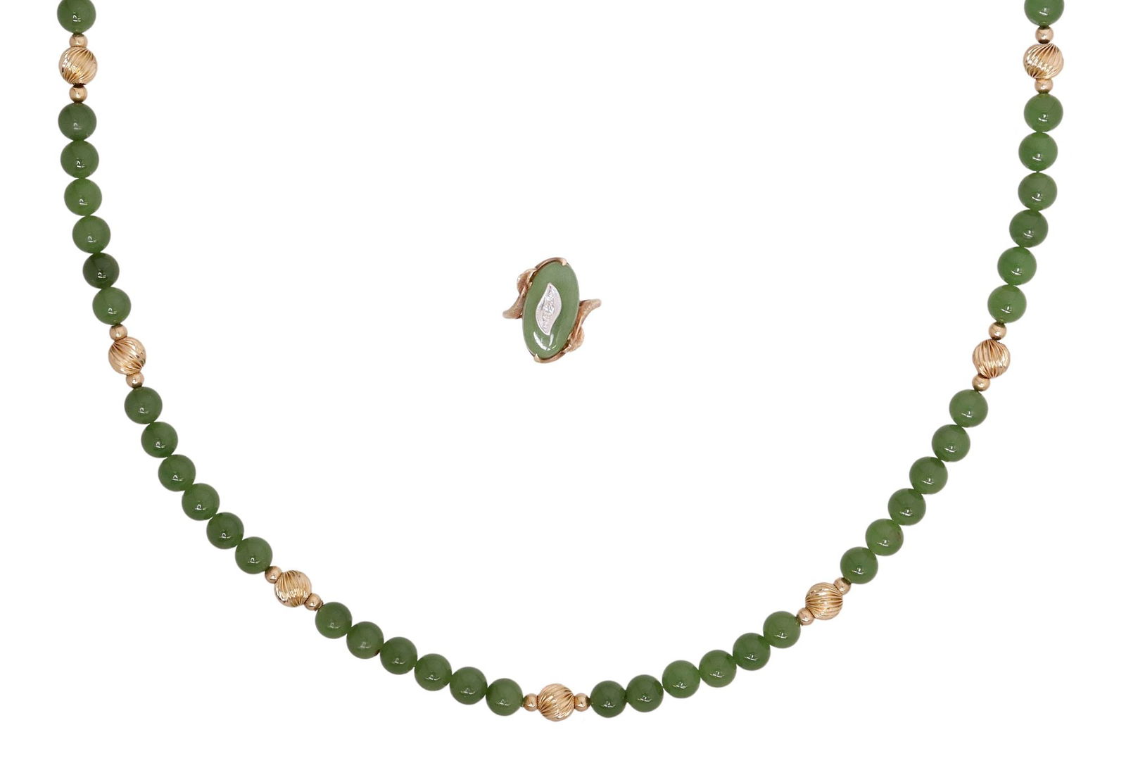 (2) ESTATE GREEN JADE BEADED NECKLACE & 10KT GOLD RING (1 of 9)