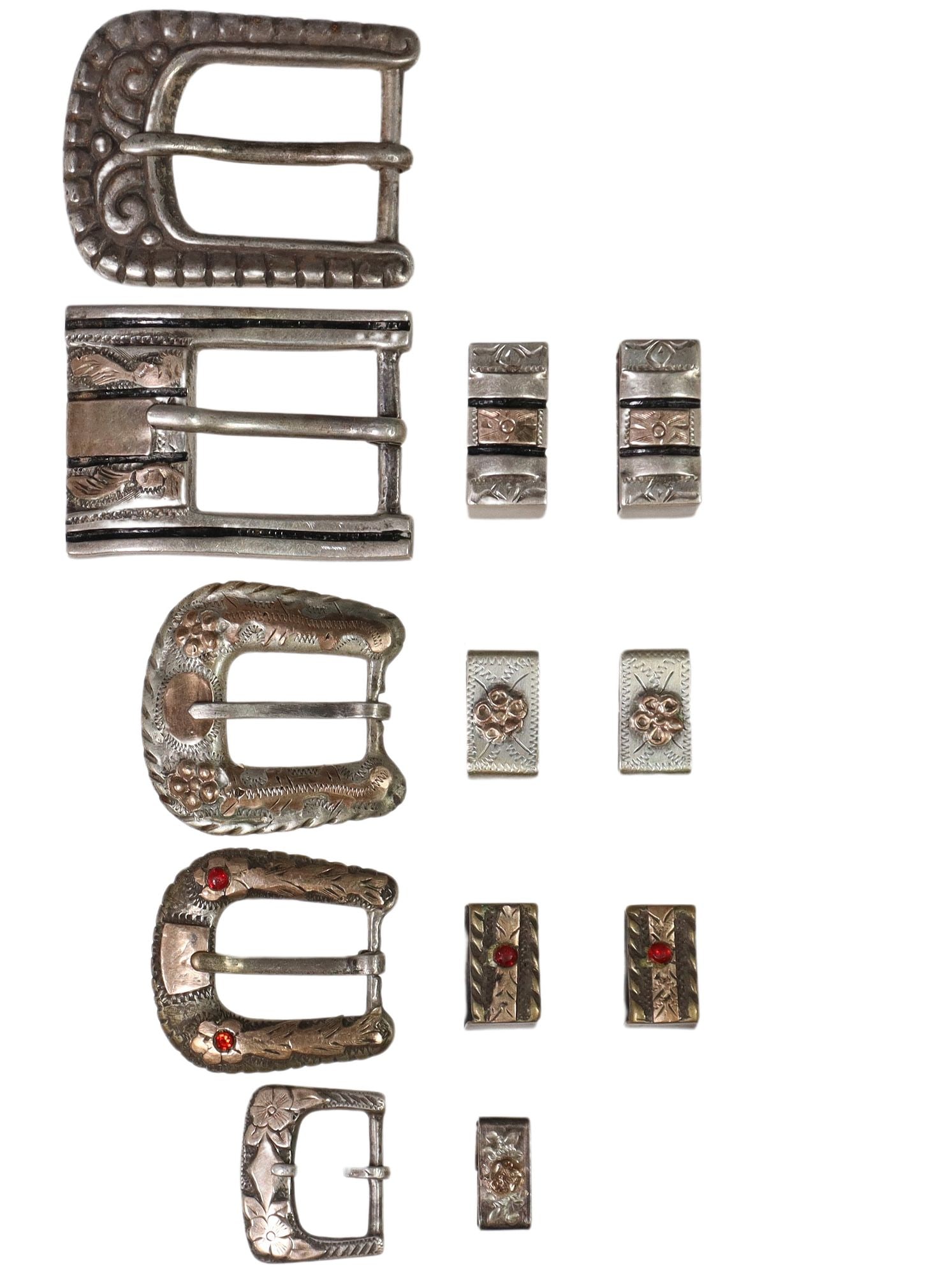 (5) MEXICO STERLING & OVERLAY RANGER BELT BUCKLES: (lot of 5) Western sterling silver ranger buckle and (four) ranger buckle sets, Mexico, including: (1) three-piece set, with red cabochon inlays, comprising (one) buckle, approx 1 1/8"