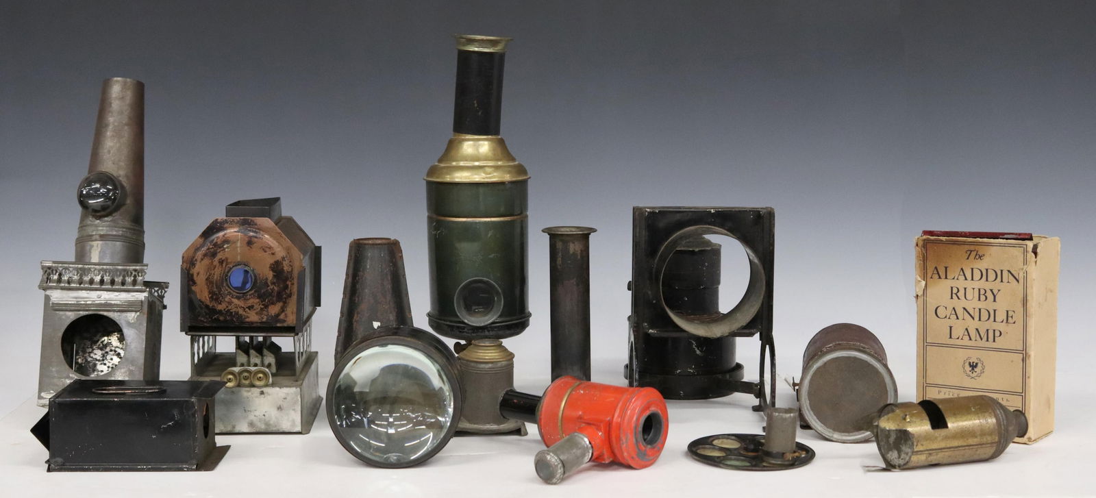 (lot) BOX MISCELLANEOUS MAGIC LANTERN PARTS (1 of 4)