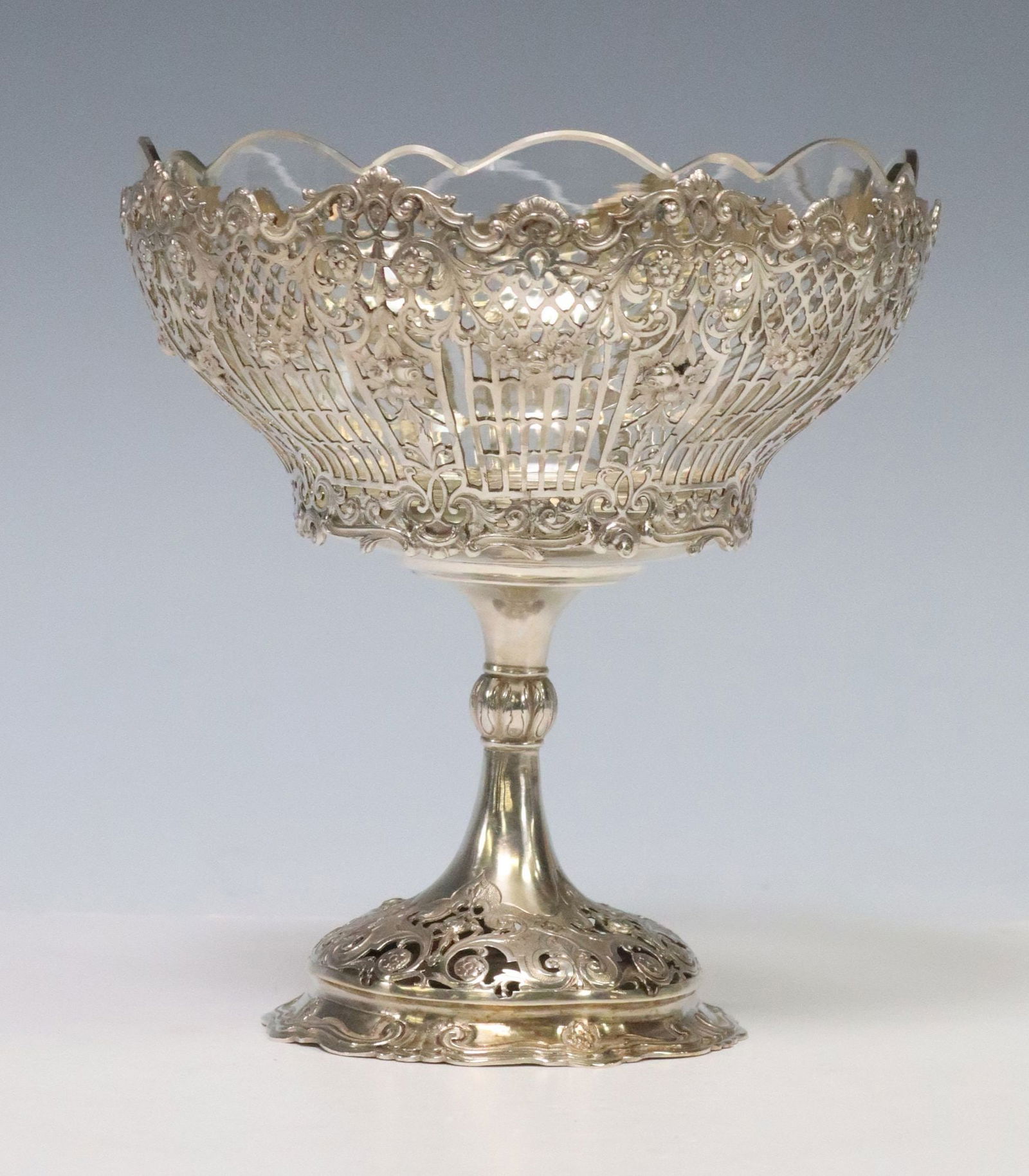 GERMAN .800 SILVER RETICULATED COMPOTE WITH GLASS LINER (1 of 4)