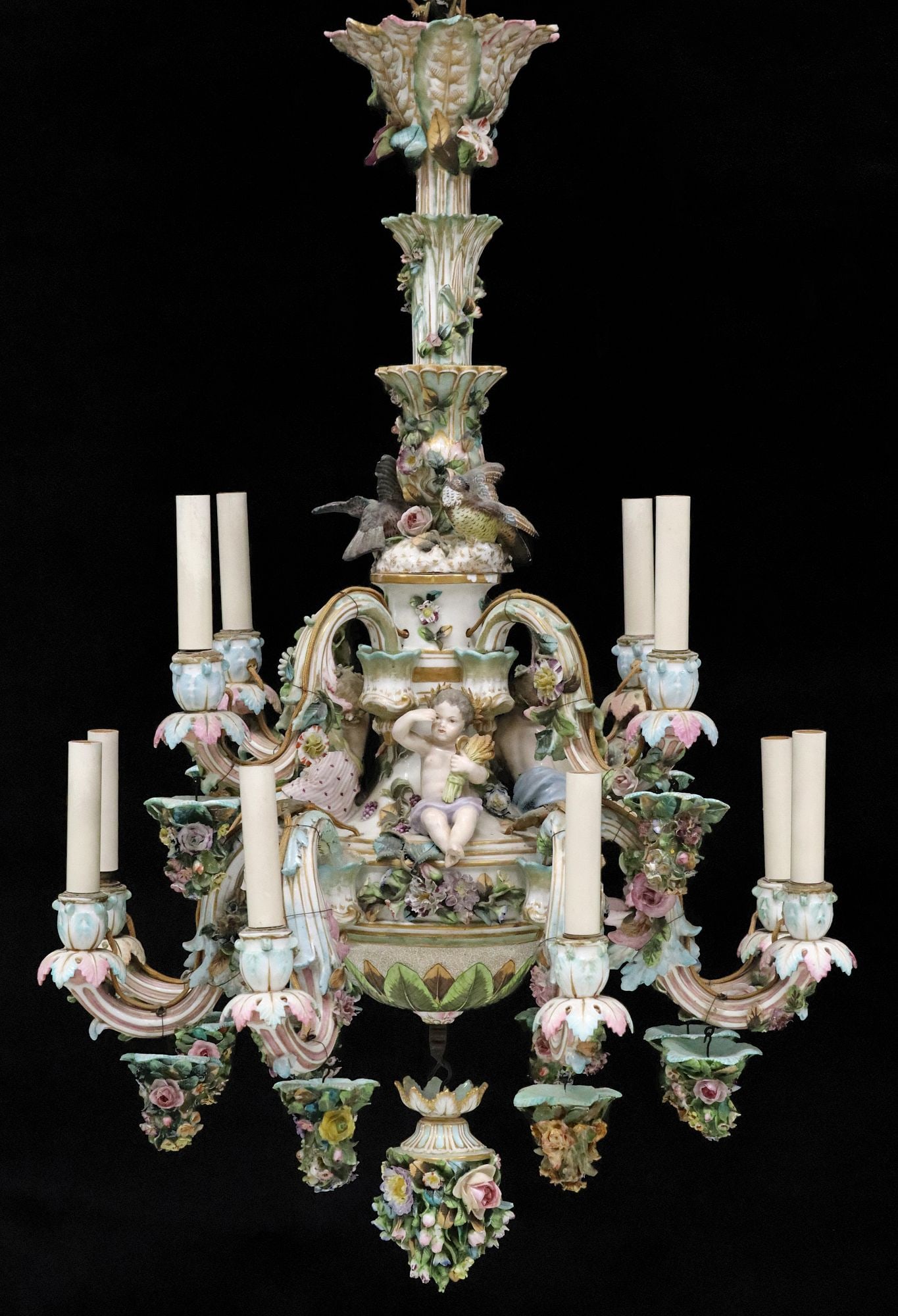 DRESDEN PORCELAIN TWELVE-LIGHT PUTTI CHANDELIER (1 of 6)