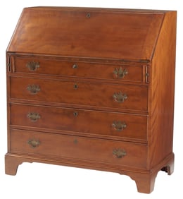 AMERICAN CHIPPENDALE STYLE SLANT-FRONT BUREAU