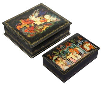 (2) FINE RUSSIAN LACQUER PAPIER-MACHE BOXES, (1) PERESVETÂ & CHELUBEY