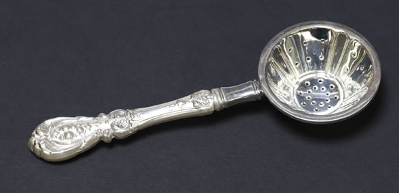 REED & BARTON 'FRANCIS I' STERLING & SILVERPLATE TEA STRAINER