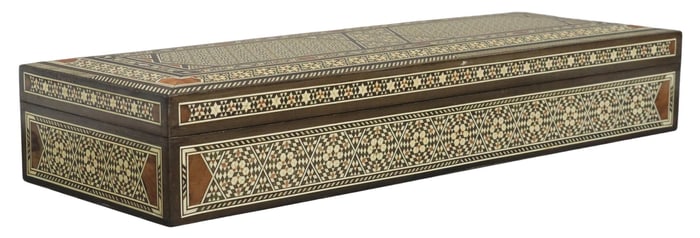LARGE ARABESQUE INLAID TABLE BOX