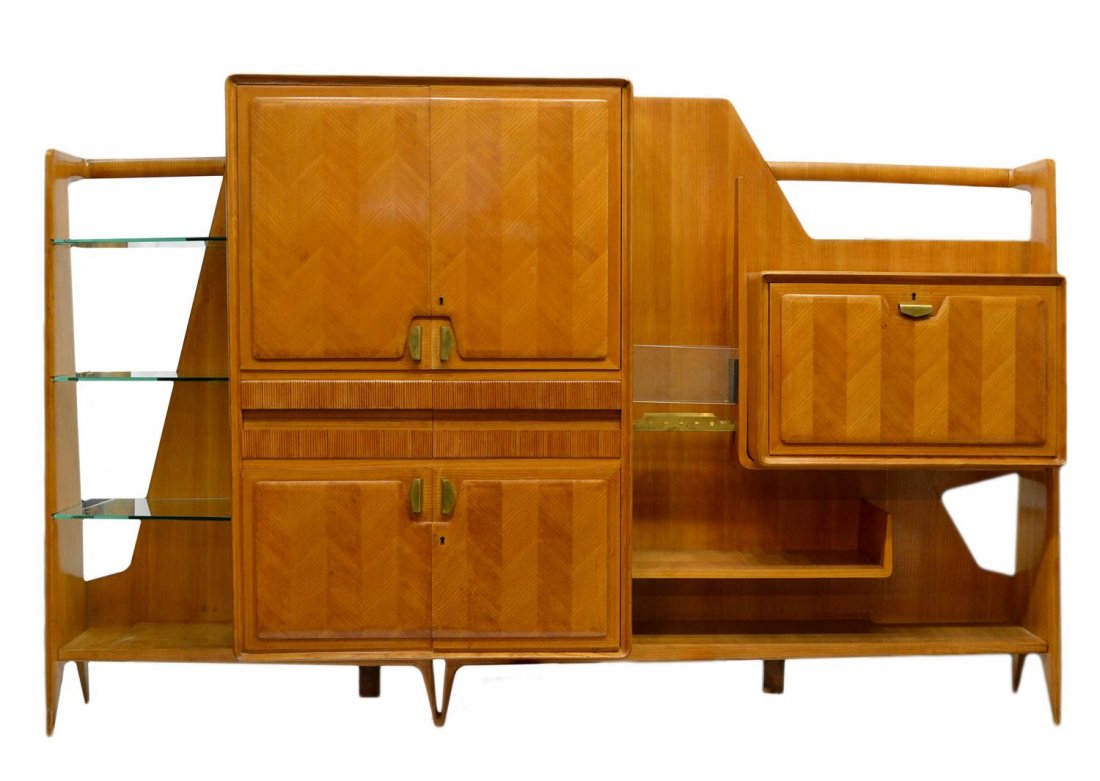 MID-CENTURY MODERN CREDENZA, ATTRIB. ICO PARISI: Italian mid-century modern oak credenza, c.1950, attributed to Ico Parisi (Domenico 'Ico" Parisi, Palermo,1916-1996), having chevron pattern inlay at cabinet sections that include a drop bar, two stor