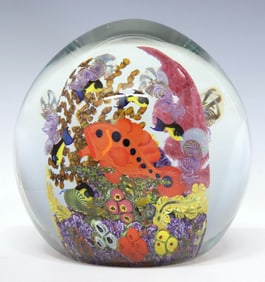 CHRIS HEILMAN (B.1950) ART GLASS FISH AQUARIUM 'GROUPER FEEDING'