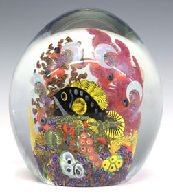 CHRIS HEILMAN (B.1950) ART GLASS AQUARIUM 'YELLOWFIN GROUPER'