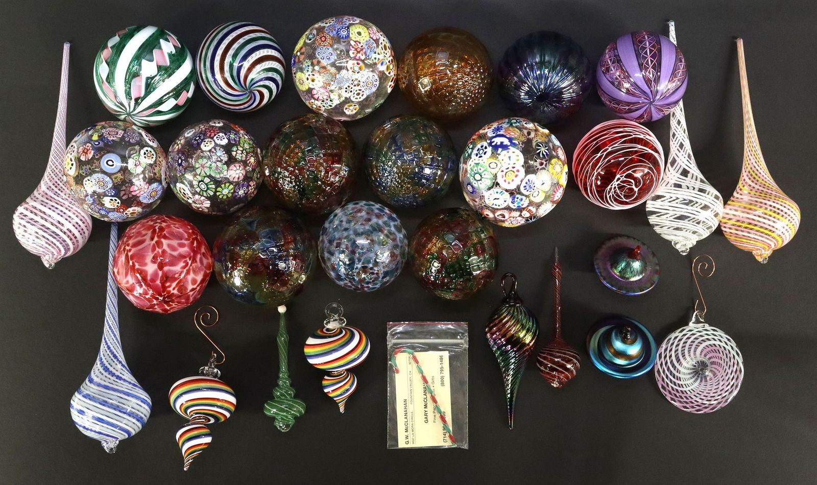 (29) COLLECTION OF ART GLASS CHRISTMAS ORNAMENTS, MURANO, HERON & OTHERS (1 of 13)