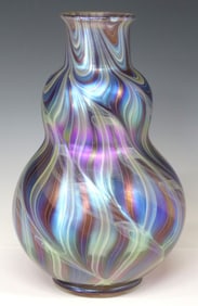ORIENT & FLUME STUDIO ART GLASS IRIDESCENT GOURD-FORM SWIRLED VASE
