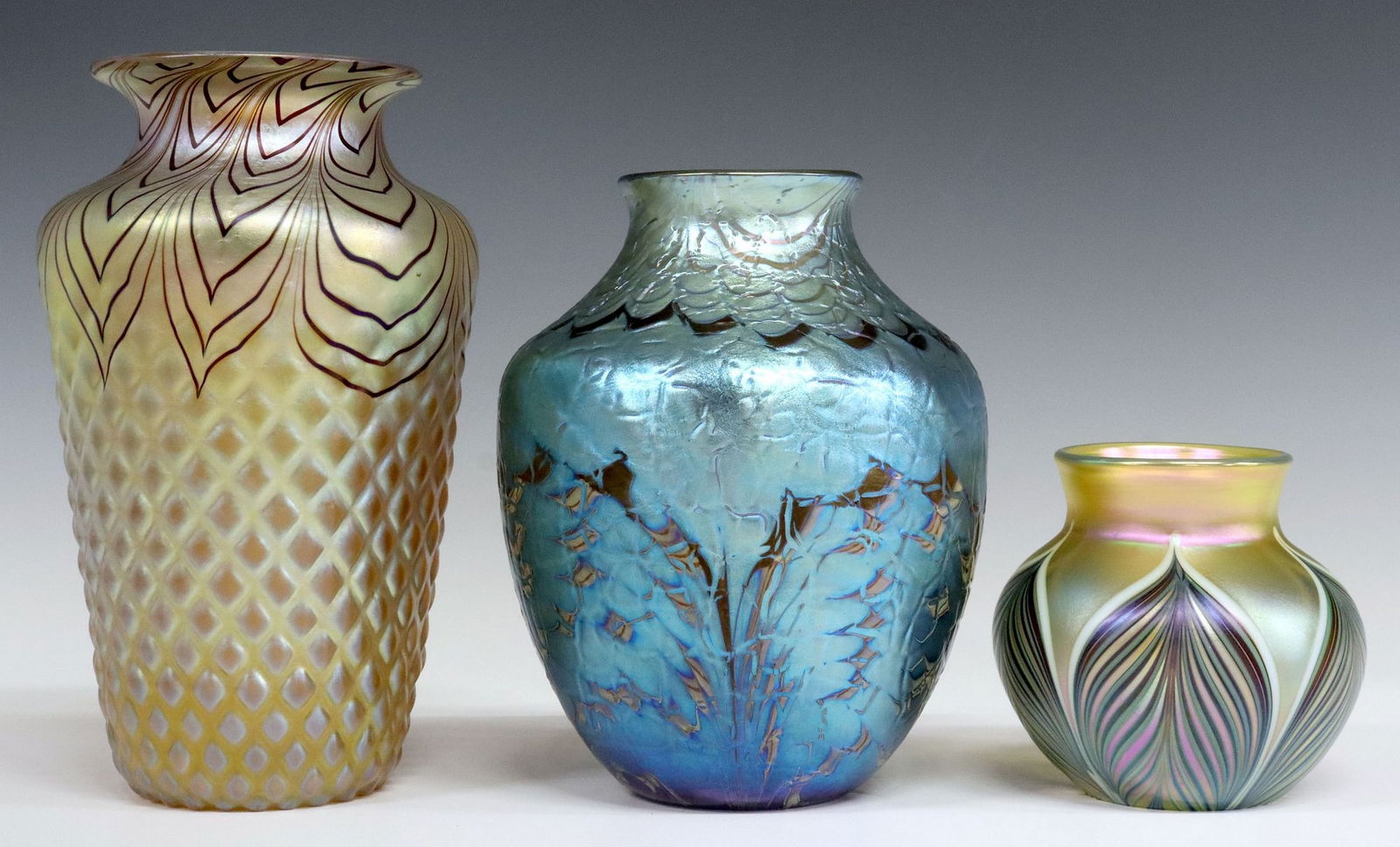 (3) ORIENT & FLUME STUDIO ART GLASS IRIDESCENT TEXTURED VASES (1 of 7)