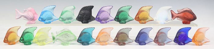 (20) FRENCH LALIQUE COLORED CRYSTAL SCHOOL OF 'FISH' FIGURES