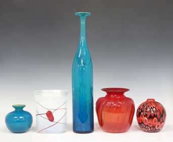 (5) ART GLASS VASES, BERTIL VALLIEN (B.1938), MICHAEL HARRIS (D.1994) & OTHERS