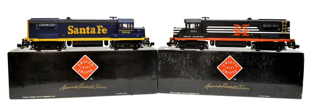 (2) ARISTO MODEL TRAIN DIESEL LOCOMOTIVES, BOXES: (lot of 2) Aristo model train diesel locomotives in original boxes: (1) ART-22103, GE U25-B, New Haven; (1) ART-22104, GE U25-B, Santa Fe Freight, each box: 9"h, 28"l, 6.25"d, total: 15.75lbs Start Pr