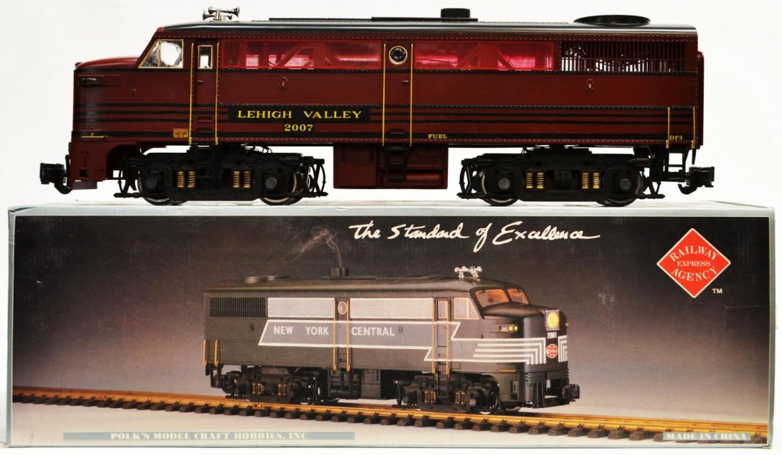RAILWAY EXPRESS AGENCY DIESEL LOCOMOTIVE TRAIN: Railway Express Agency diesel locomotive Alco FA-1, Lehigh Valley, # REA 22007, 7.25"h, 24"w, 6.25"d,6.5lbs Start Price: $50.00