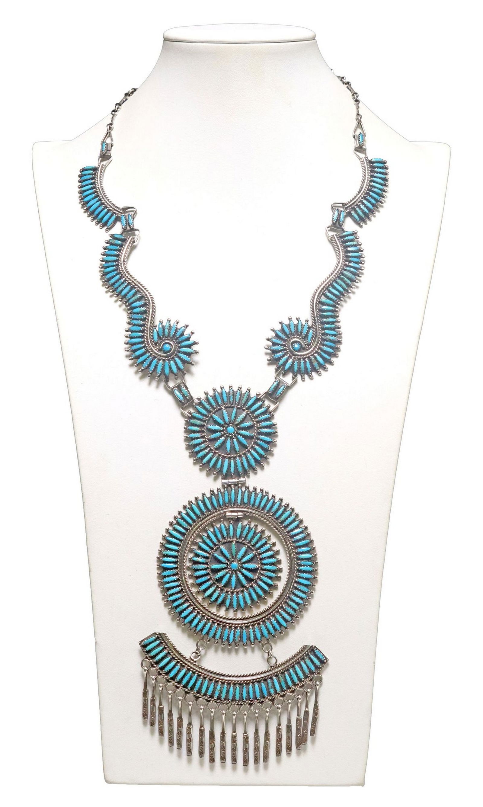 IMPRESSIVE NATIVE AMERICAN NEEDLEPOINT NECKLACE, SIGNED VM B (1 of 6)