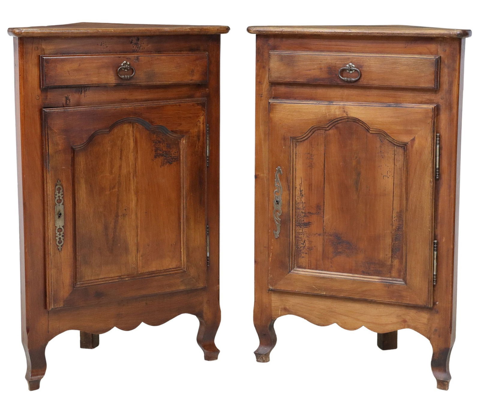 (2) FRENCH PROVINCIAL CARVED WALNUT CORNER CABINETS (1 of 6)