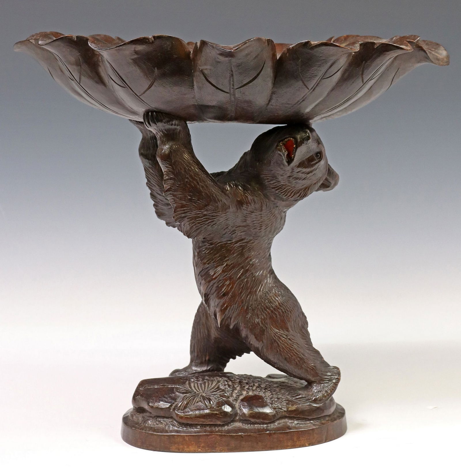 BLACK FOREST WALNUT FIGURAL BEAR CENTERPIECE (1 of 5)