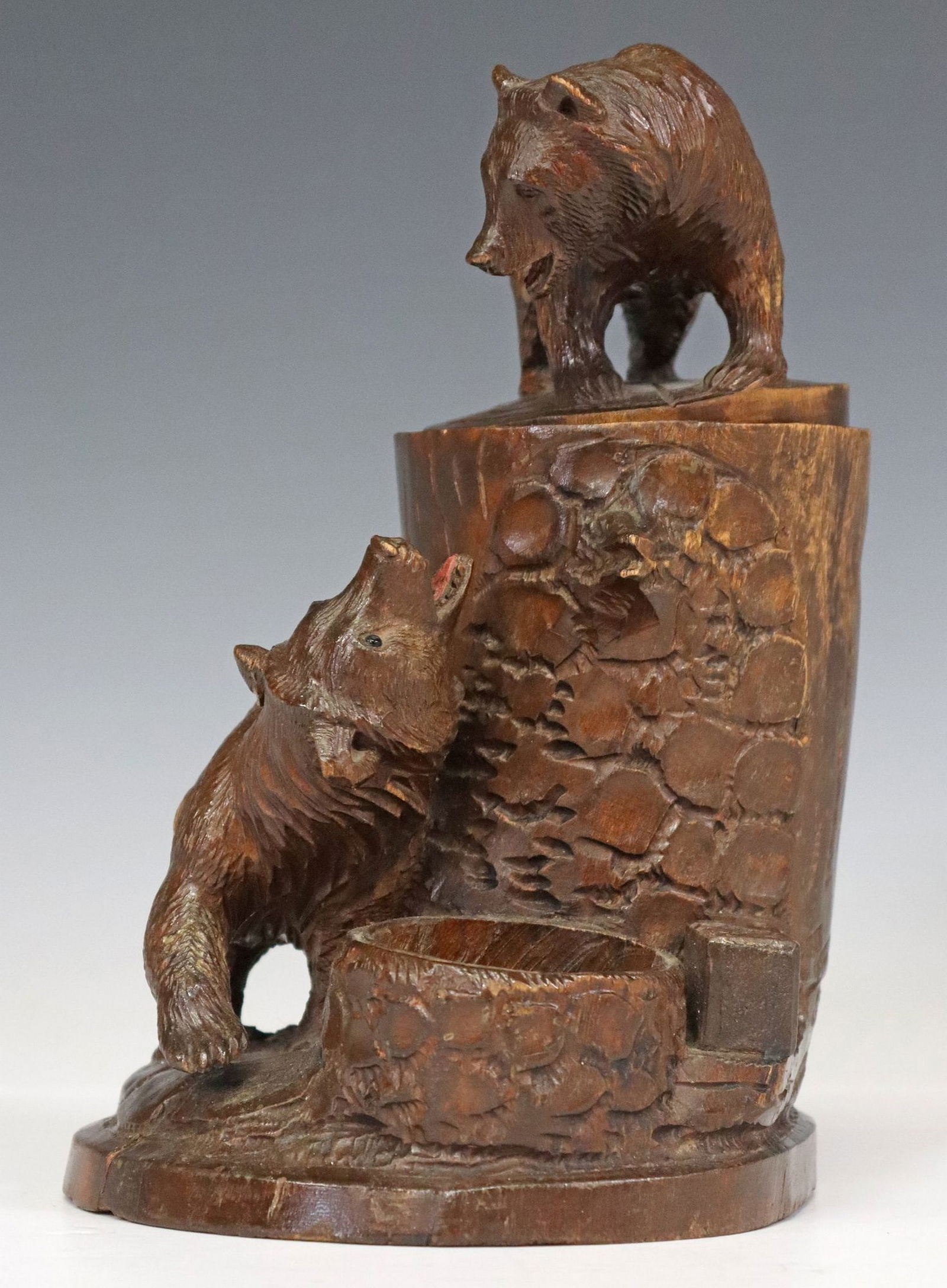 SWISS BLACK FOREST CARVED WALNUT BEAR & STUMP TOBACCO JAR (1 of 5)