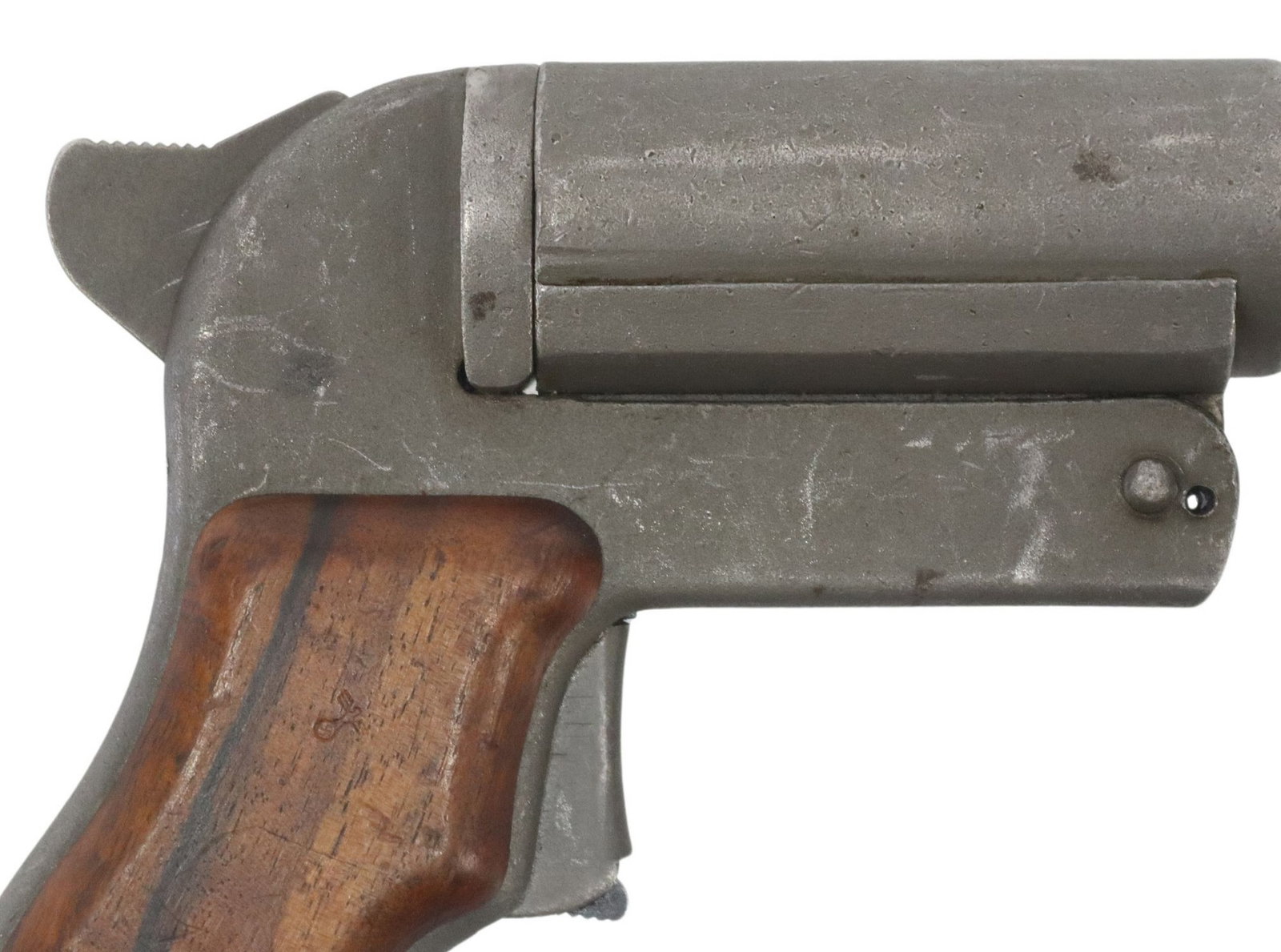 CZECH TGF FLARE GUN: Czech Signal Pistol, the left frame marked "tgf" (Tscheckische Gewehrfabrik)a copy of the Russian SPSh-44 signal pistol, steel 6" barrel, wood grips, lanyard ring, for shippin