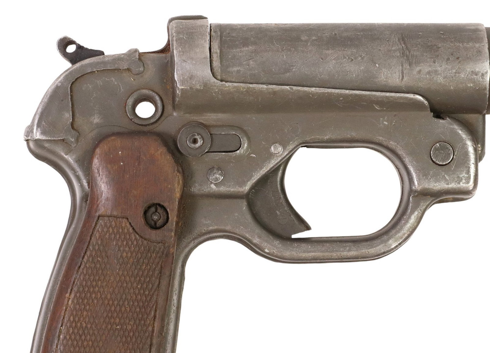 GERMAN WWII FLARE GUN: German Leuchtpistole 42 Signal Pistol, markings include at left frame serial number "163648" and "euh" (factory code for C. u. W. Meinel-Scholer, Klingenthal, Sachsen), at low