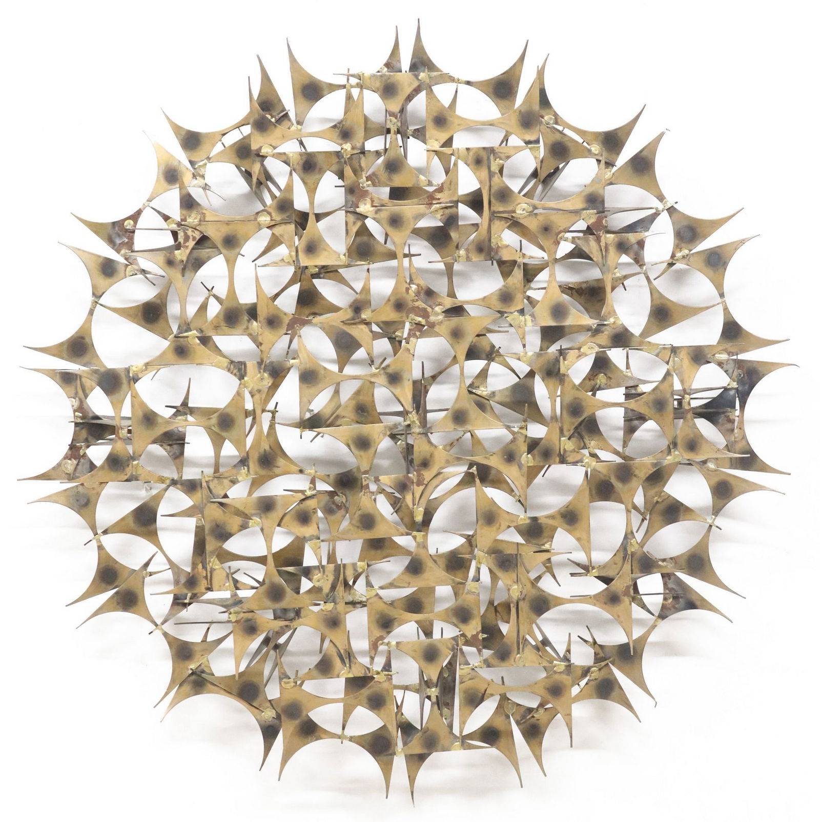 MARK WEINSTEIN FOR MARC CREATES BRUTALIST METAL WALL SCULPTURE: Large Brutalist iron wall sculpture, Mark Weinstein (Missouri, 20th c.) for Marc Creates, c.1960-1970s, layered geometric frame comprised of pointed triangular panels, retaining adhesive maker