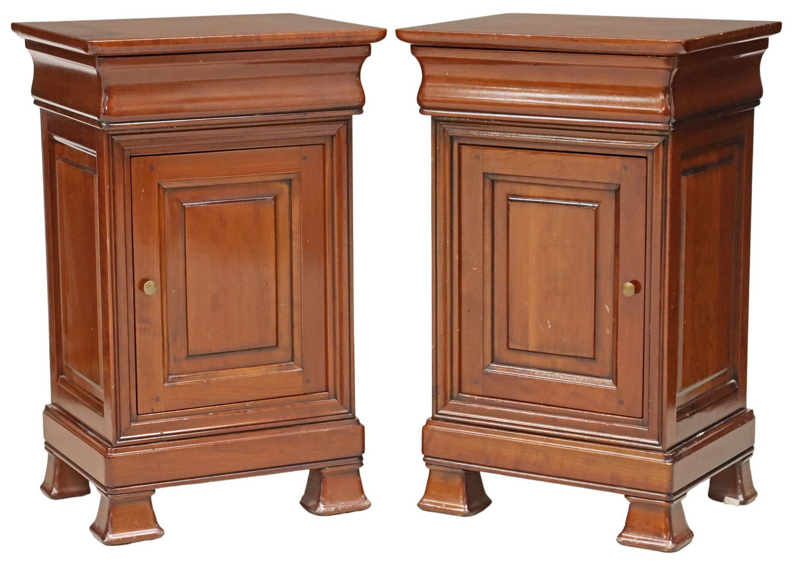 (2) SIMON HORN LOUIS PHILIPPE STYLE BEDSIDE CABINETS: (pair) Louis Philippe style nightstands, Simon Horn Nursery Collection, 21st c., each having rounded rectangular top, over single drawer and paneled cabinet door, revealing shelved interior, risi