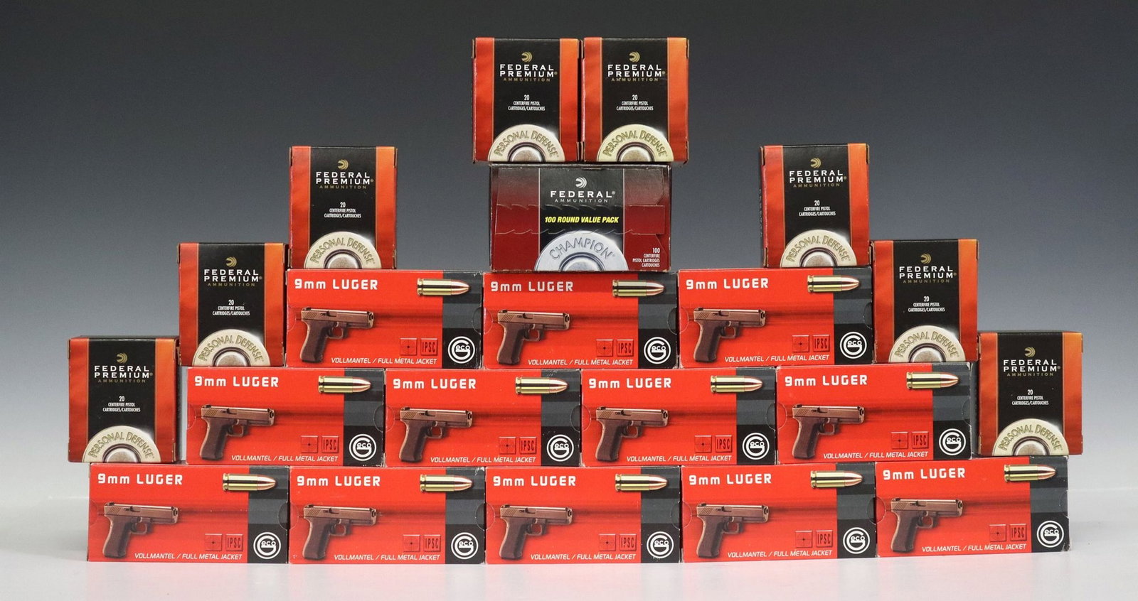 (780) AMMO 9MM LUGER, FEDERAL, GECO: (lot of 780 rounds) Ammunition: (600) Geco 9mm Luger 124gr FMJ; (100) Federal 100 pack, 9mm 115gr FMJ Round Nose; (80) Federal Premium 9mm Luger 124gr Hydra-Shot Jacketed Hollow Point, for 