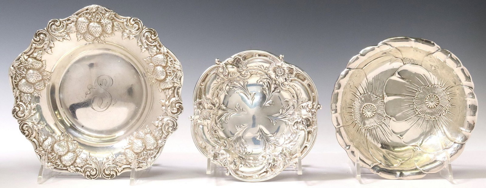 (3) AMERICAN STERLING BON BON BOWLS, REED & BARTON, WALLACE & WOODSIDE: (lot of 3) American sterling silver bon bon bowls, including: (1) Reed and Barton, in the "Les Six Fleurs" pattern, having scalloped border with repousse scrolled foliates, model number